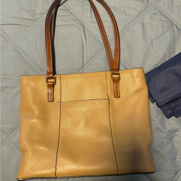 Used Dooney and Bourke Purse - Picture 5 of 7